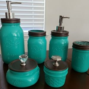 New Bathroom mason jar decor